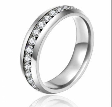 Stoere dames ring stainless steel strass