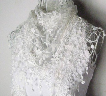 Driehoek sjaal van kant